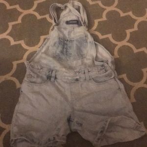 Old navy jean shirt romper